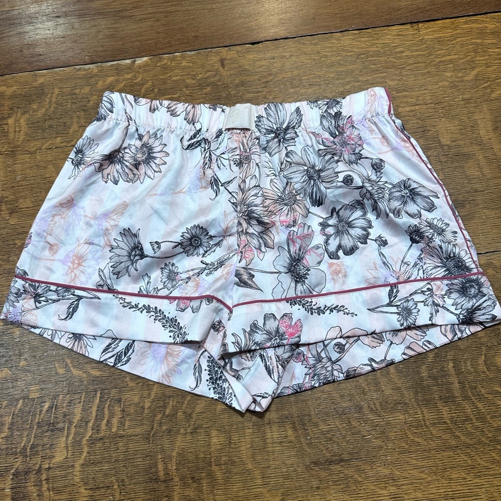 Victoria's Secret Floral sleep Shorts - White‎ and Pink ABI
